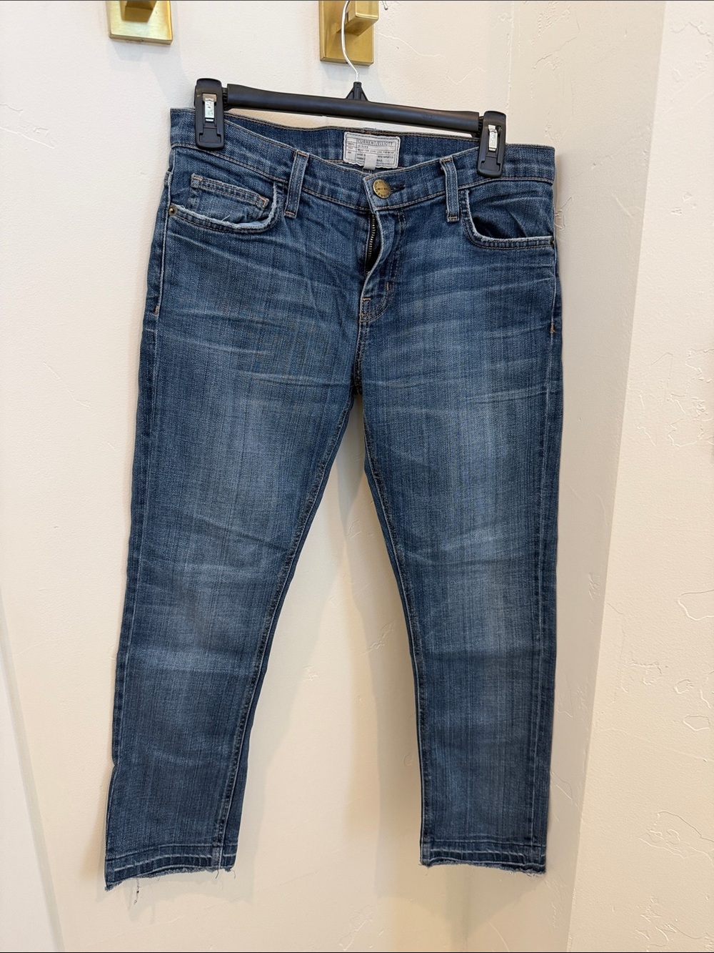 Current/Elliott Cropped Ankle Jeans in Faded Blue